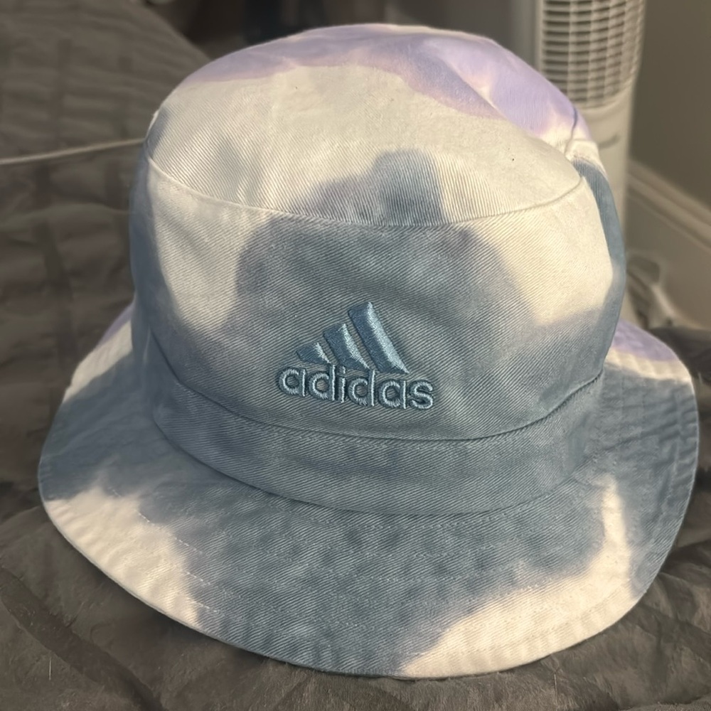 Adidas tie dye bucket hat